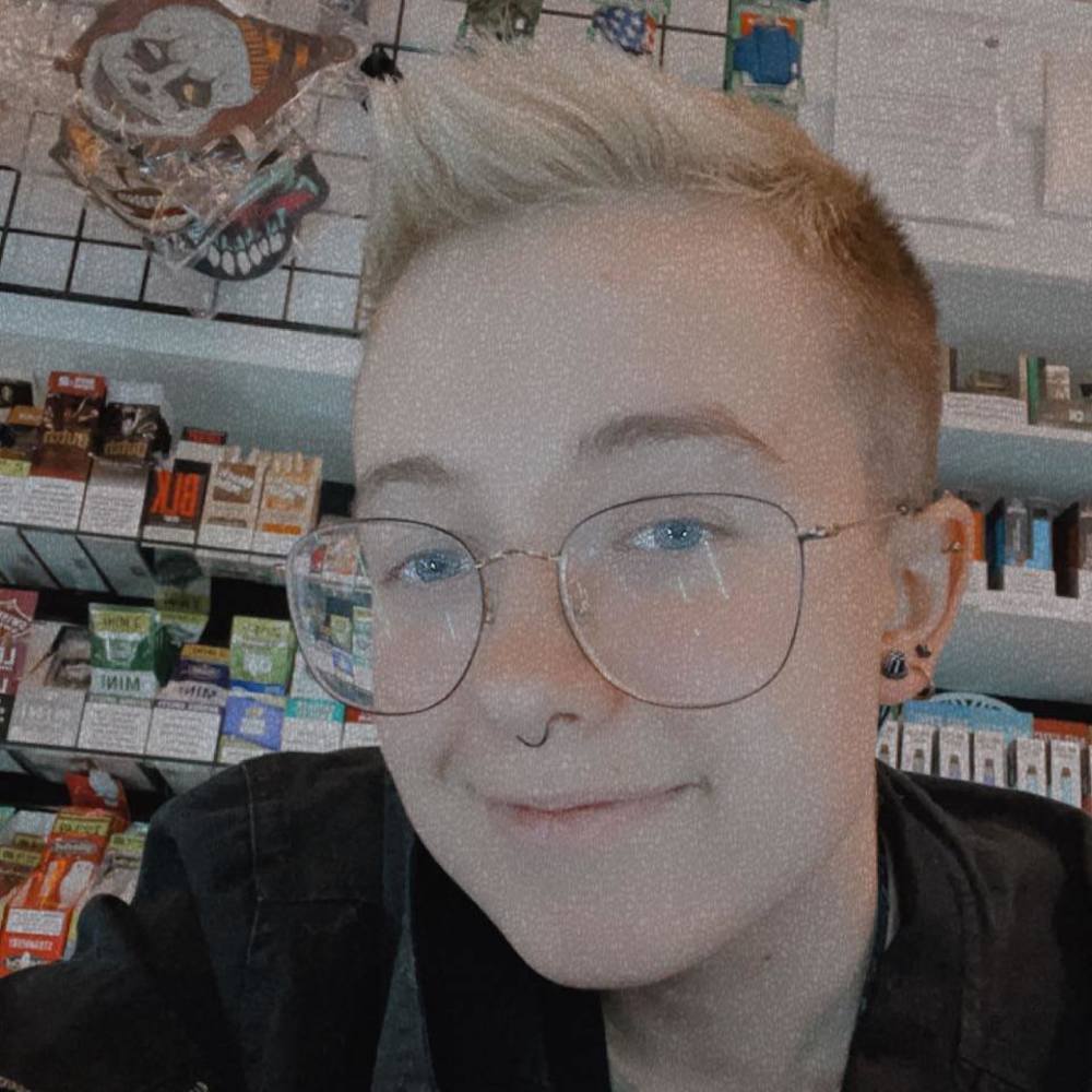 Meet your Posher, Victoria